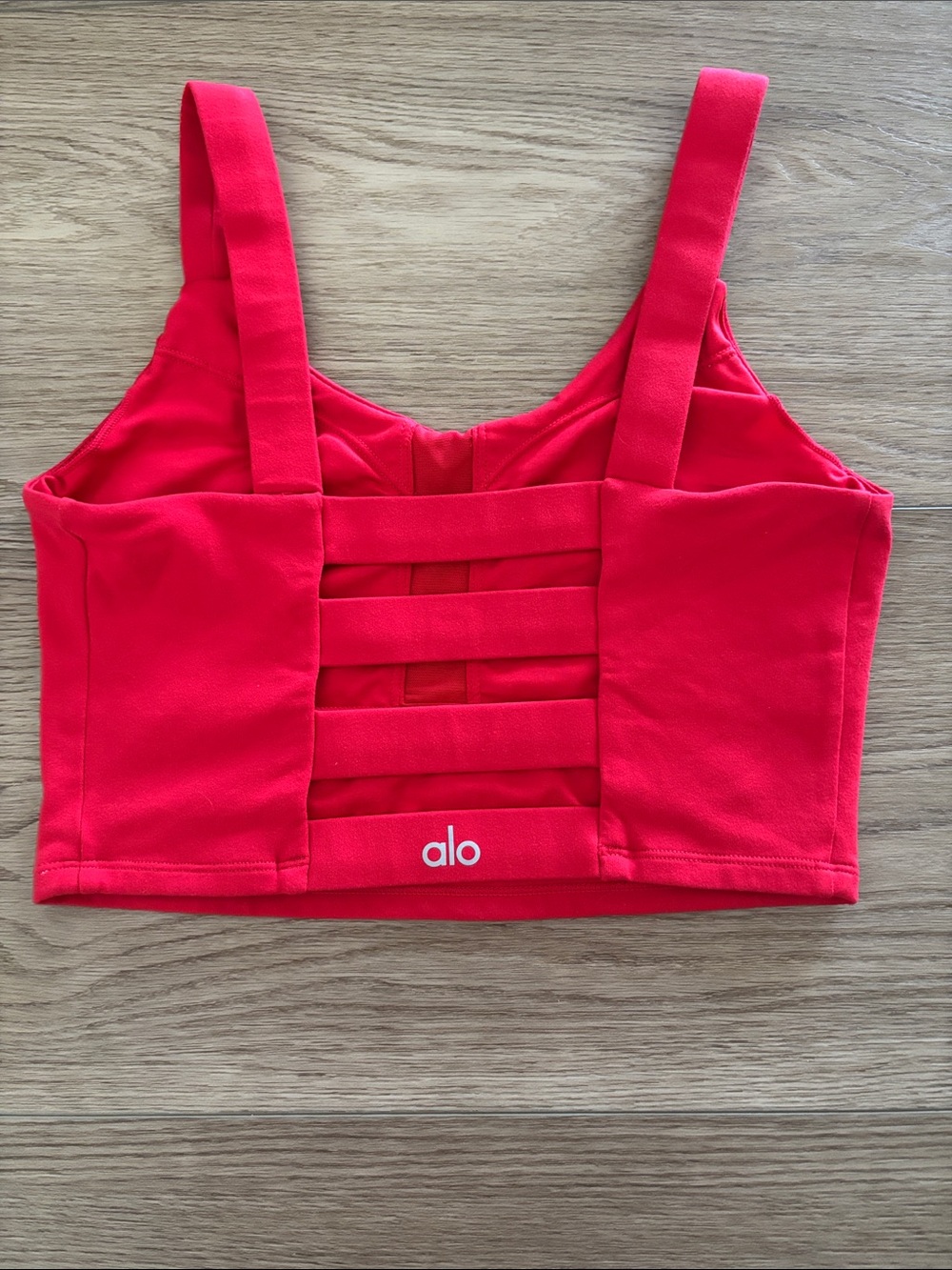 ALO Yoga Movement Cherry Red Crop Tank Top Small